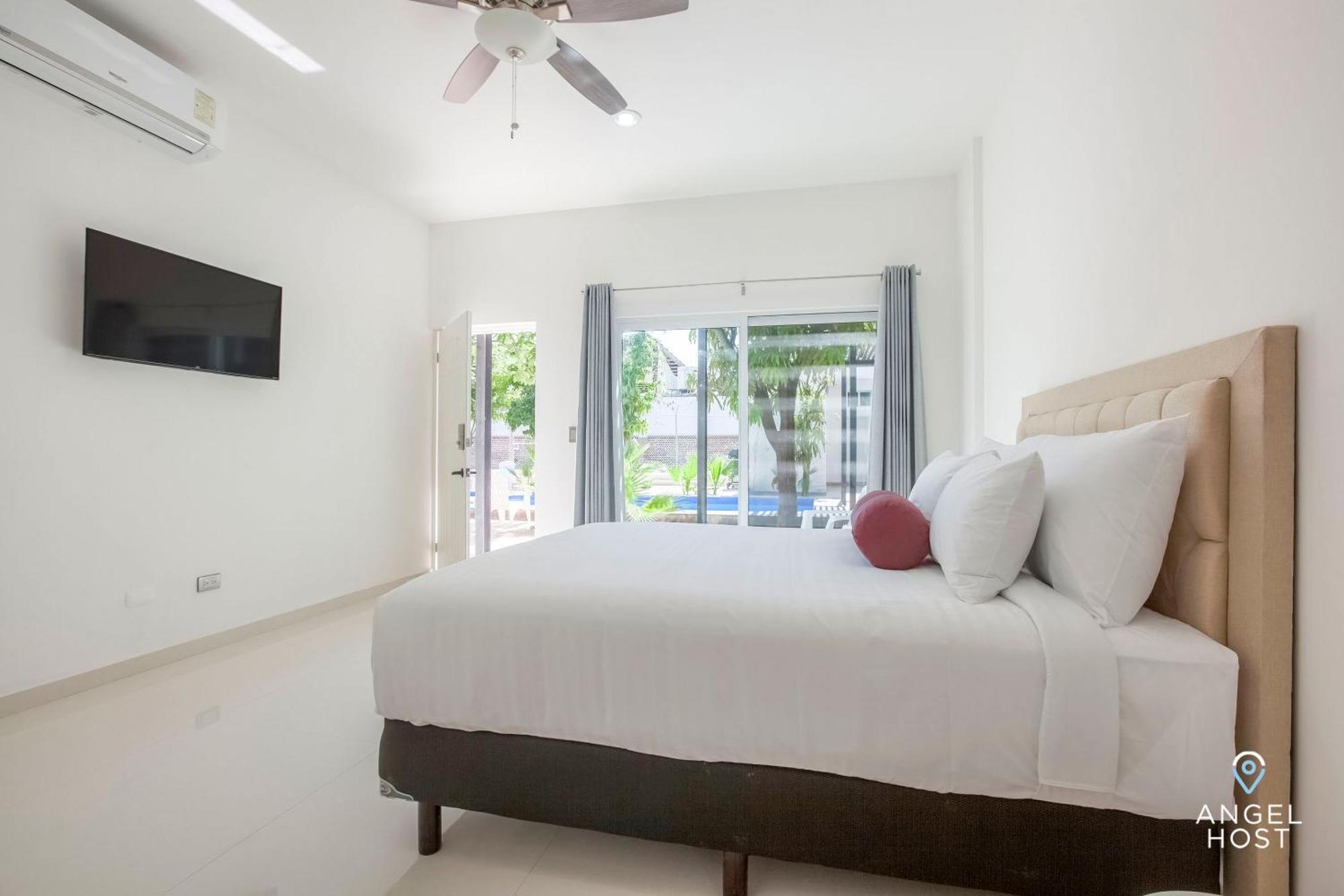 Cozy Stay With Pool Bbq Steps From Hotspots 拉巴斯 外观 照片