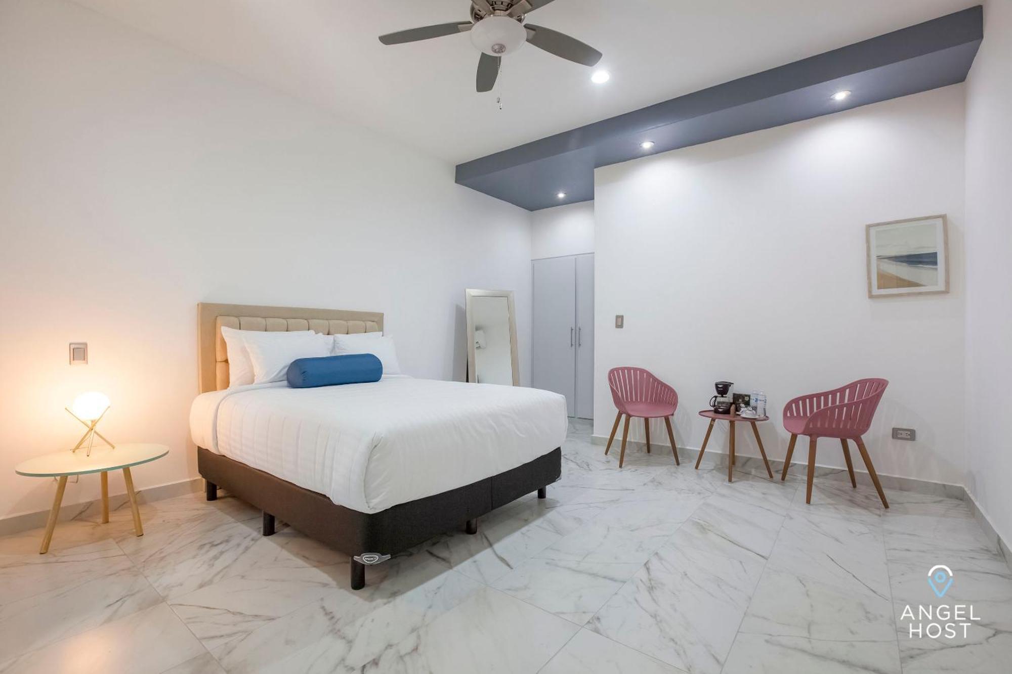 Cozy Stay With Pool Bbq Steps From Hotspots 拉巴斯 外观 照片