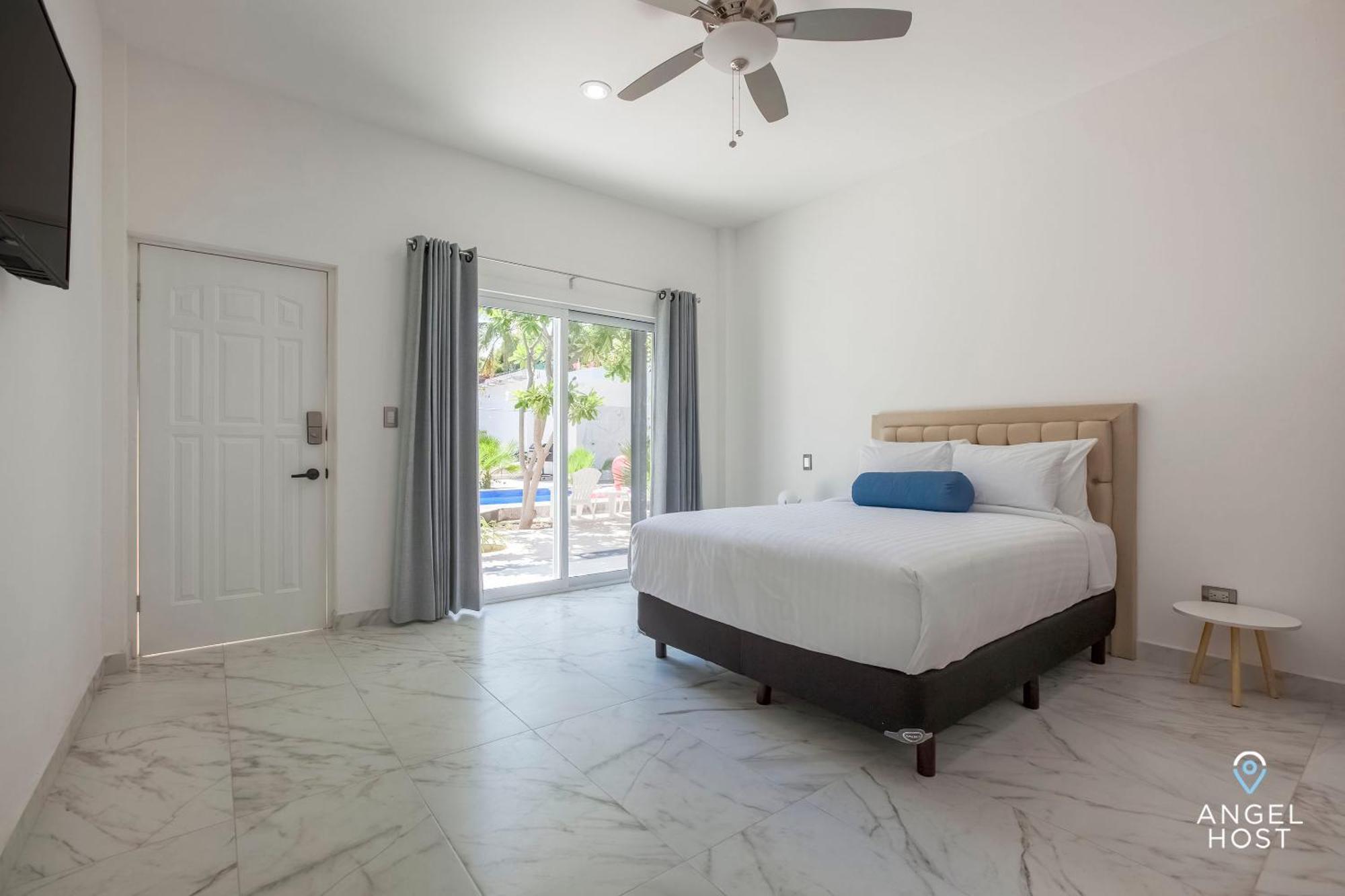 Cozy Stay With Pool Bbq Steps From Hotspots 拉巴斯 外观 照片